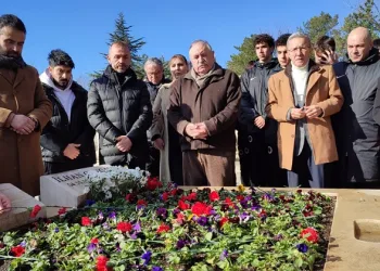 Efsane başkan ölümünün 7. senesinde kabri başında anıldı