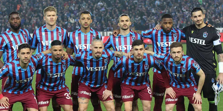 Trabzonspor’da şampiyon kadro dağlıyor