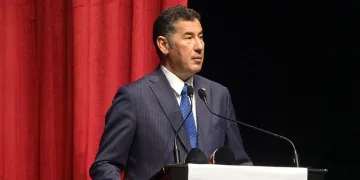 Sinan Oğan Balıkesir’de