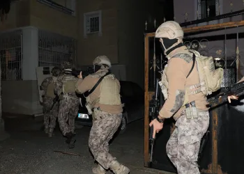 Mersin’de kaçakçılık operasyonu: 13 gözaltı
