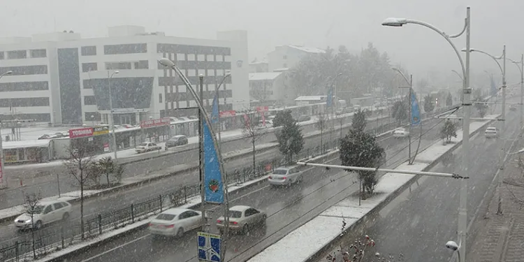 Malatya’da kar yağısı etkili oluyor