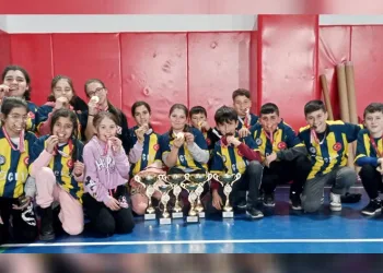 Kütahya’yı Sofular ilkokulu ve ortaokulu temsil edecek