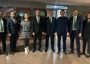Bursaspor’da Bağımsız Denetleme ve Hukuk Kurulu Listeleri Divan’a Sunuldu