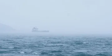 Çanakkale Boğazı gemi geçişlerine kapatıldı