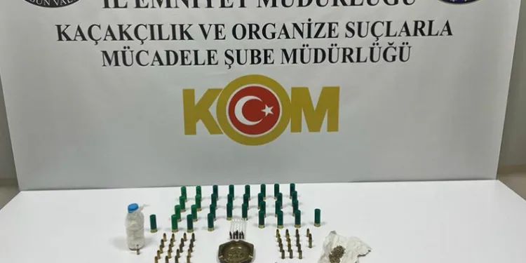 Tarihi eserler yurt dışına kaçırılmadan yakalandı