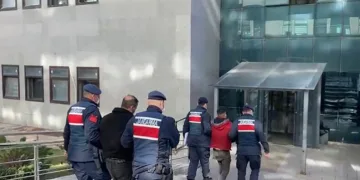 Kamu kurumundan hırsızlık yapan 2 şüpheli yakalandı