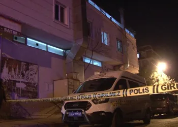 Önce sevdiği kızı, sonra kendini vurdu