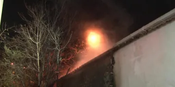 Kur’an kursunun çatısı alev alev yandı