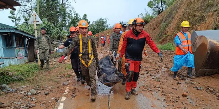 Filipinler’de toprak kayması: 7 ölü