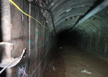 İsrail tünellere deniz suyu pompaladı