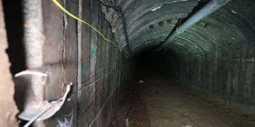 İsrail tünellere deniz suyu pompaladı