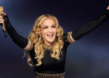 Hayranları Madonna’ya dava açtı