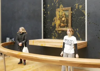 Mona Lisa tablosuna çorbalı saldırı