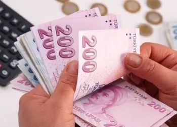 En düşük emekli maaşı 10 bin lira oldu