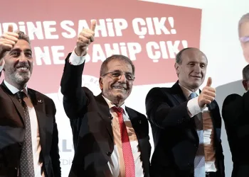 Yeniden Refah Partisi’nin Büyükşehir adayı Sedat Yalçın