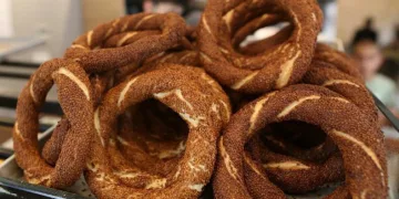 Uşak’ta simit 10 lira oldu