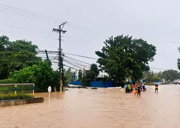 Filipinler’de sel: 6 ölü