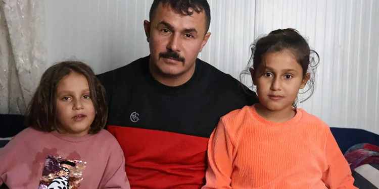 Deprem sonrası bankayı yaşadığına inandıramıyor
