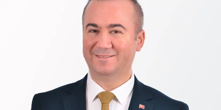 Uluçay: “Esnaf kardeşlerimizin katılacağı alışveriş festivalleri düzenleyeceğiz”