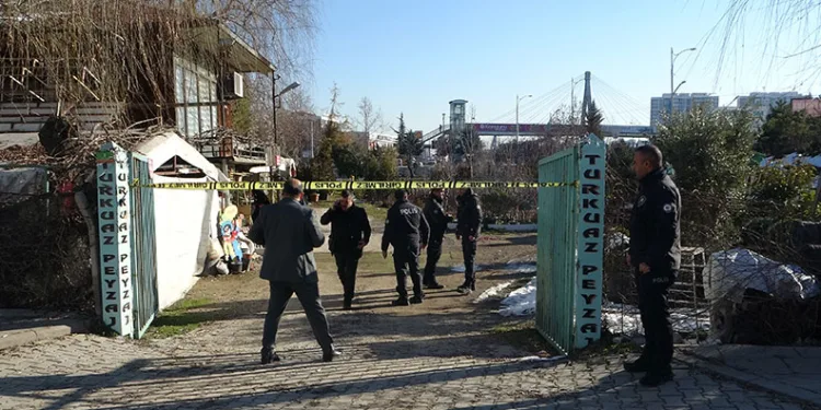 Husumetlisini defalarca bıçaklayarak öldürdü