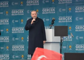 Adaylarını vatandaşa değil, yapay zekaya soruyorlar”