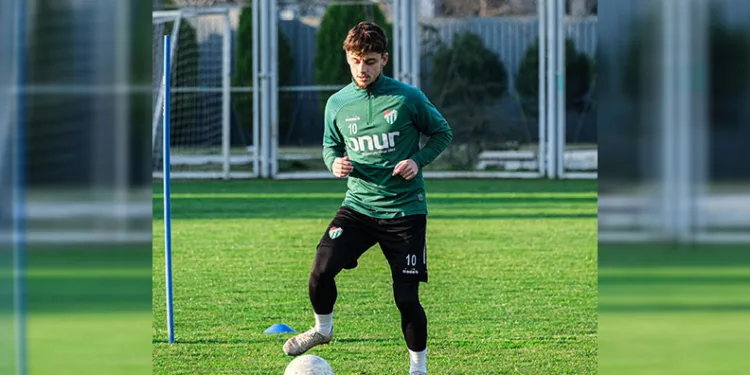 Bursaspor günü çift idmanla tamamladı