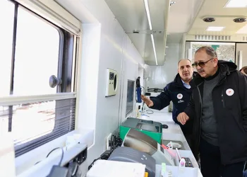 Özhaseki, maden sahasındaki laboratuvarları inceledi