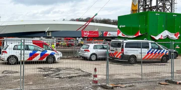 Hollanda’da inşaat halindeki köprü çöktü
