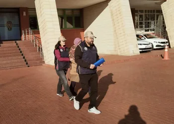 Isparta’da FETÖ’den aranan ihraç ebe yakalandı