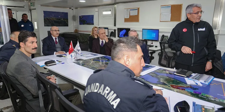 Kayıp 4 mürettebatı arama çalışmaları 8’inci gününde