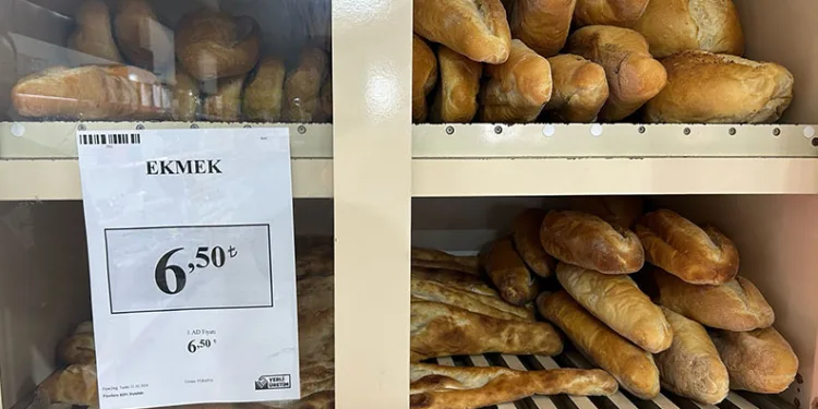 Tomarza’da ekmeğe zam geldi