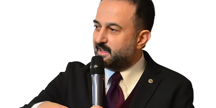 “Adaylardan mal varlıklarını açıklamalarını beklemek hakkımız”