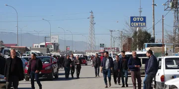 “Oto pazarında satıcı çok ama alıcı yok”