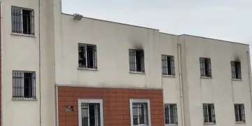 Çocuk Destek Merkezinde yangın: 10 çocuk tahliye edildi