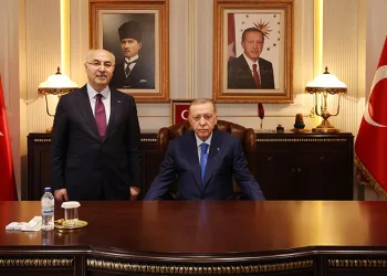 Cumhurbaşkanı Erdoğan Adana Valiliğini ziyaret etti
