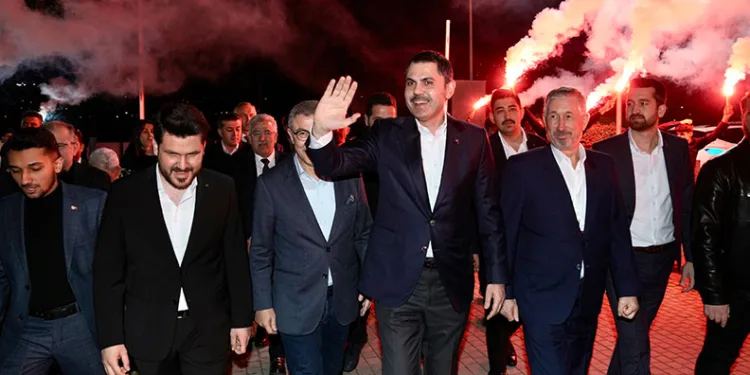 “Fatih’in emanetini, pazarlıklar kumpasından çıkaracağız”