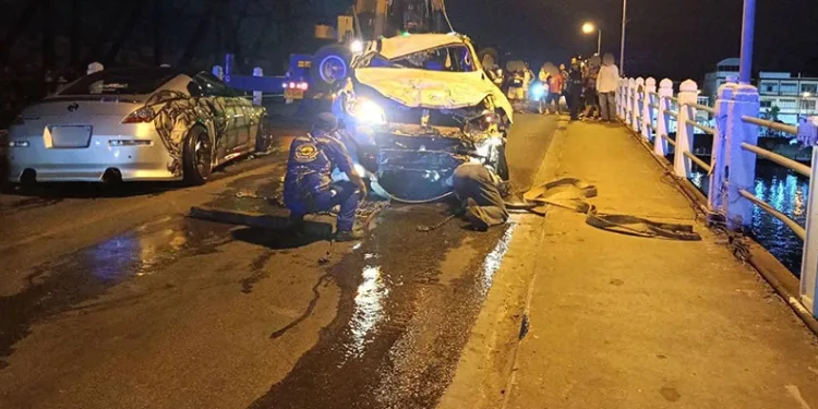 Kızgın sürücü köprüden nehre uçtu