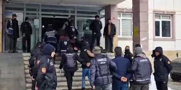 Bitlis’te uyuşturucu operasyonu: 9 tutuklama