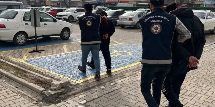 Erzincan’da göçmen kaçakçılığı suçundan 2 kişi tutuklandı