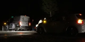 Yaşlı adam bahçede yanmış halde ölü bulundu