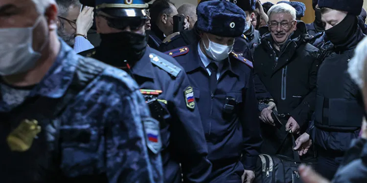 Rusya’da insan hakları aktivisti Orlov, hapis cezasına çarptırıldı