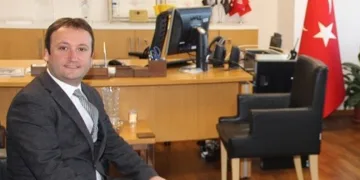 Müdür evinde vurulmuş halde bulundu