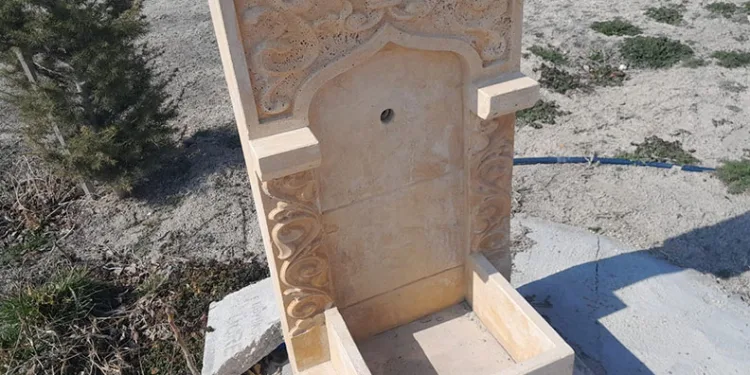Mezarlıktaki çeşmelerin muslukları çalındı