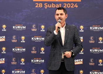 “İstanbul’un kaynaklarını heba ediyorlar”