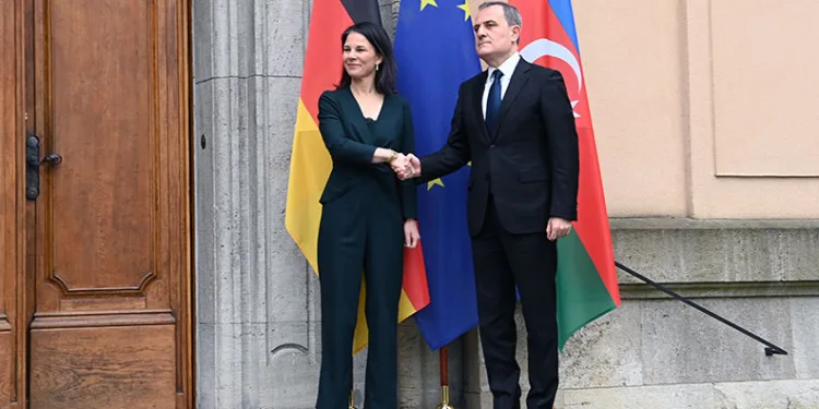 Bayramov, Alman mevkidaşı Baerbock ile normalleşme sürecini görüştü