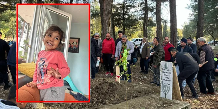 Hastaneye giderken ölen kızın cenazesi toprağa verildi