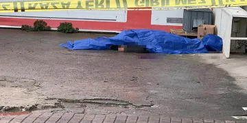8. kattan düşen genç kadın hayatını kaybetti