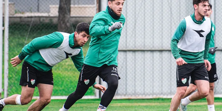 Bursaspor’da, Beyoğlu Yeni Çarşı maçı hazırlıkları başladı