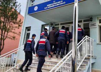 Balıkesir’de FETÖ/PDY operasyonunda 4 kişi yakalandı