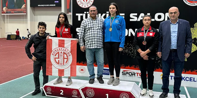 Bursa Büyükşehir sporcularından 10 madalya